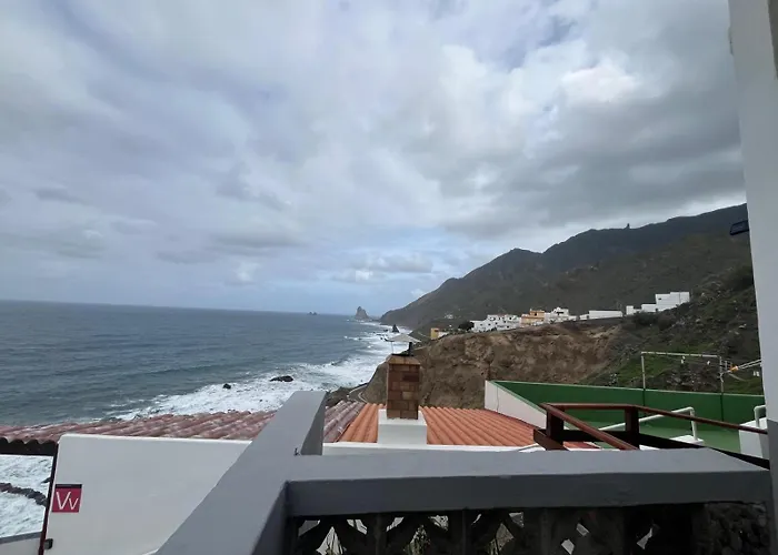 Casa Lucas Dos Almaciga