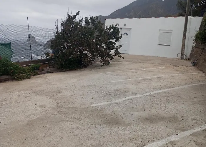 Casa Lucas Dos Almaciga